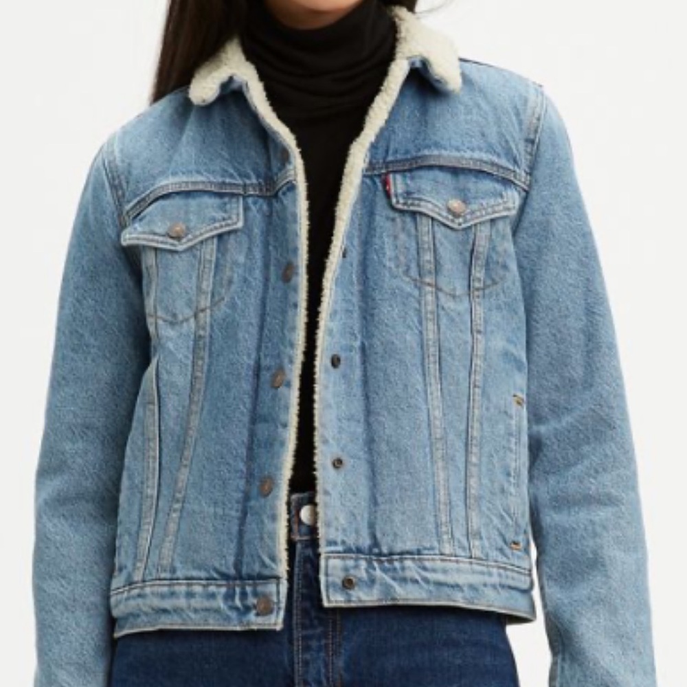 NWT Levi’s original Sherpa trucker jacket
